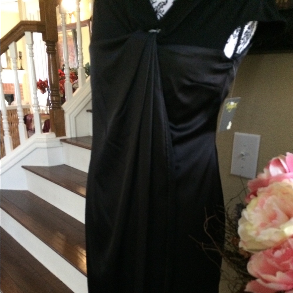 NWT Taylor black cocktail dress - Picture 3 of 5
